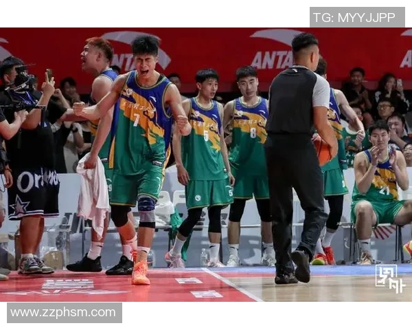 Cuba太理与矿大激烈对决展现青春风采与团队精神的精彩瞬间