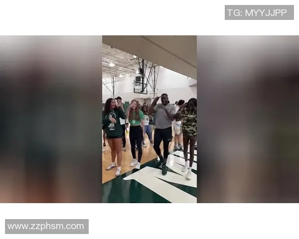 英超足球宝贝的魅力与风采揭秘,球场内外的时尚与激情交融 英超足球宝贝的魅力与风采揭秘,球场内外的时尚与激情交融