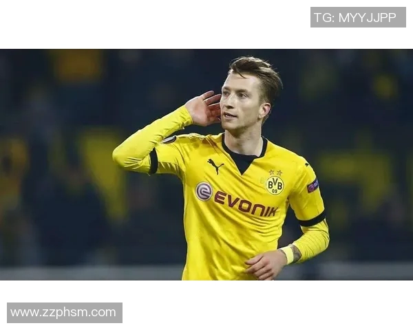 莱万领衔球队再创辉煌新赛季展现无与伦比的进攻实力与团队默契 莱万领衔球队再创辉煌新赛季展现无与伦比的进攻实力与团队默契