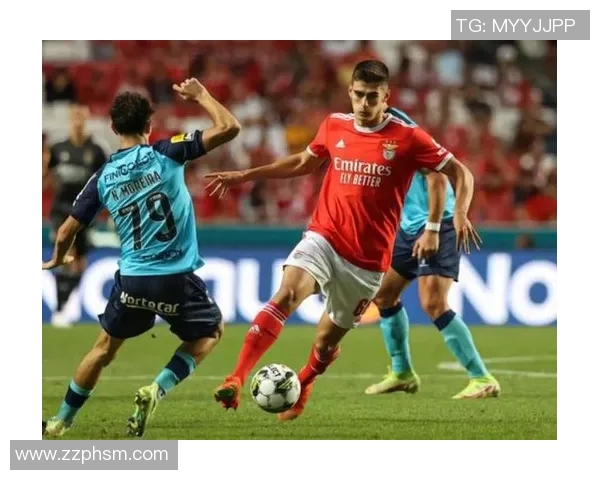 曼联与皇马激战全场比分揭晓精彩瞬间回顾与分析