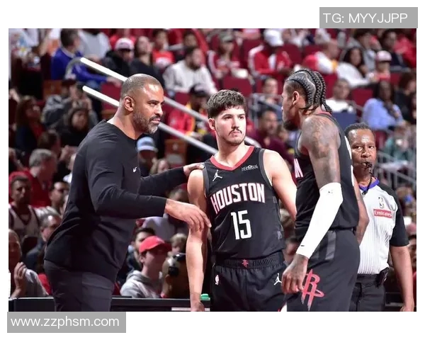 2014年火箭对阵雄鹿精彩比赛录像回放全程回顾与分析